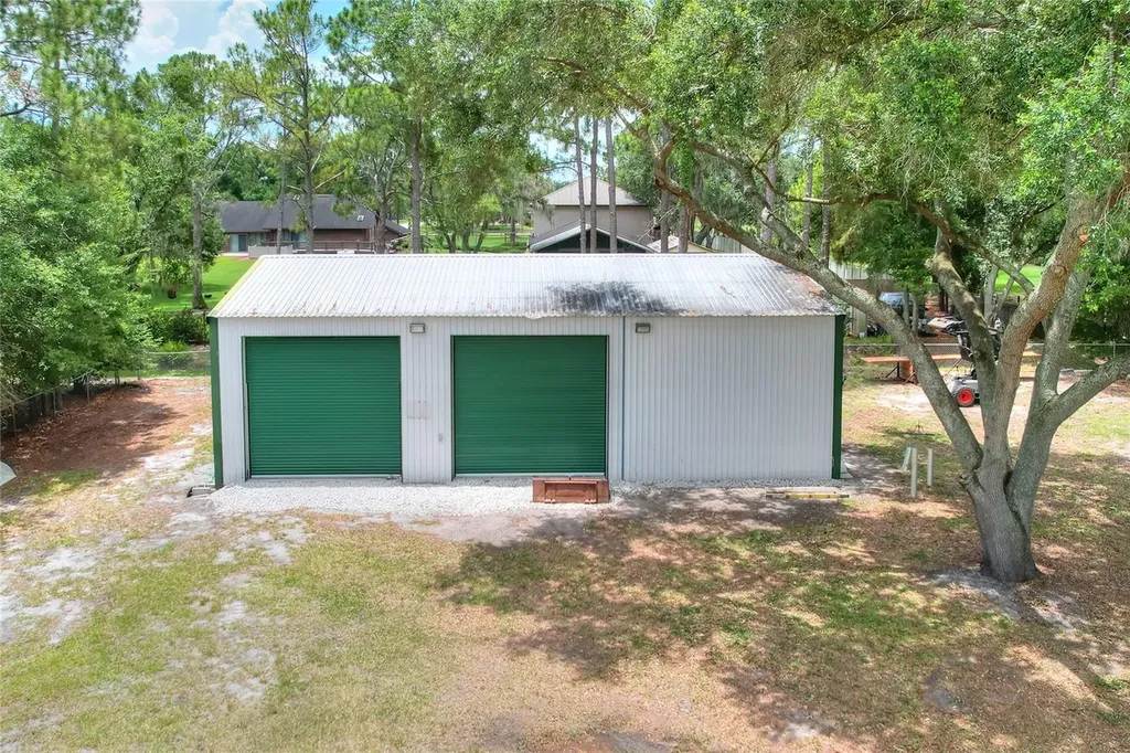 4520 Log Cabin Drive Lakeland FL 33810