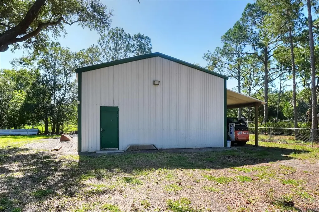 4520 Log Cabin Drive Lakeland FL 33810