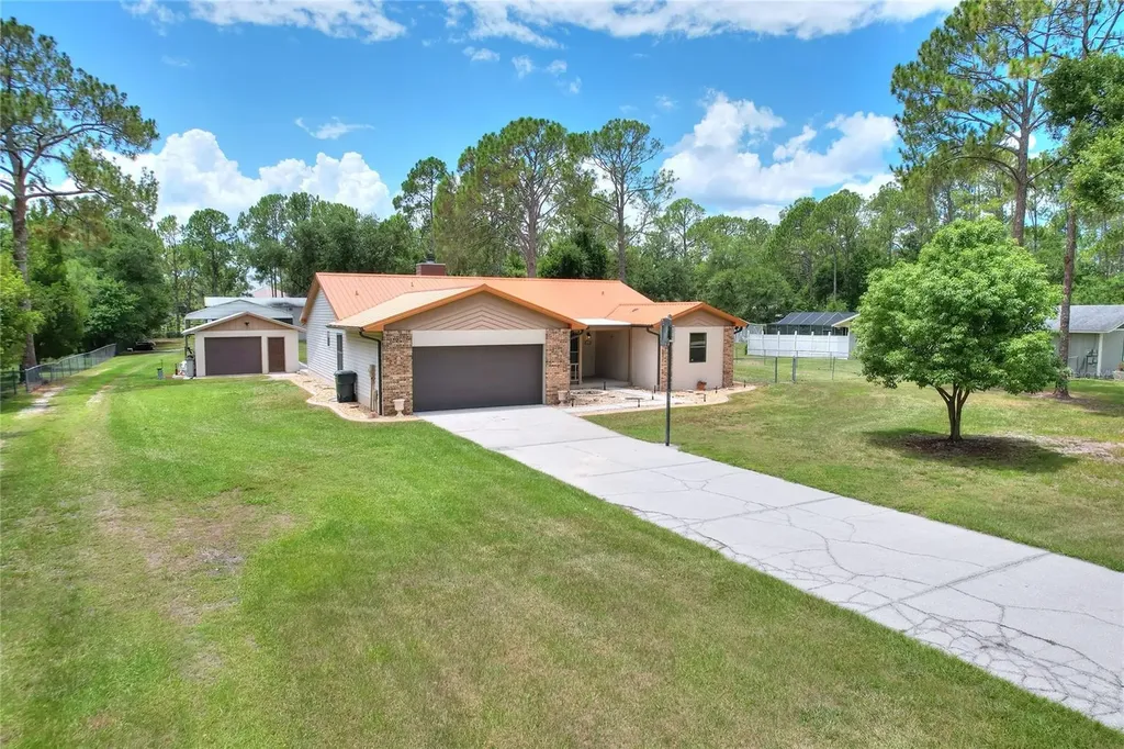 4520 Log Cabin Drive Lakeland FL 33810