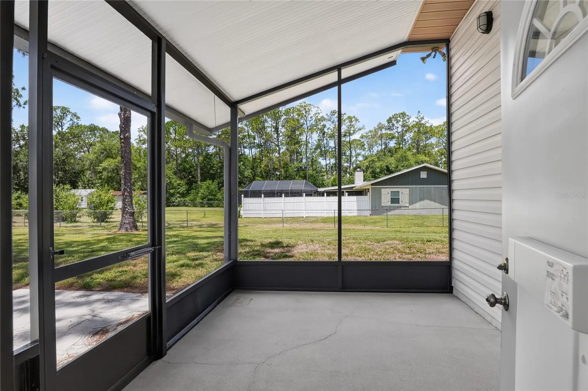 4520 Log Cabin Drive Lakeland FL 33810