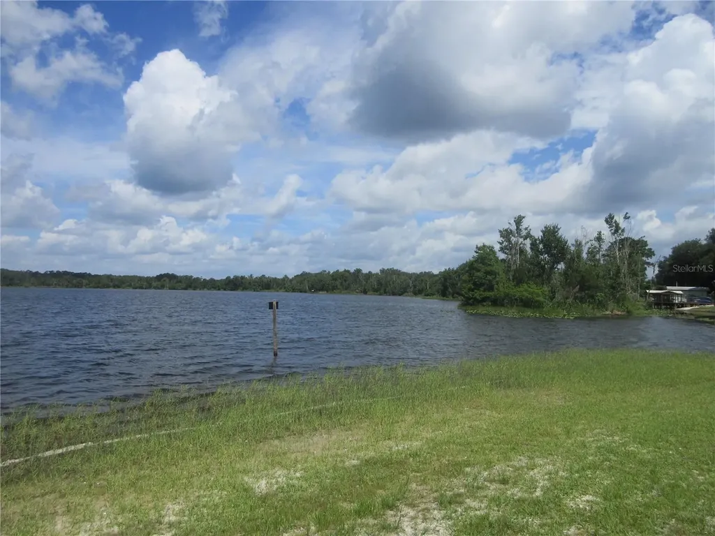 2300 SE 173rd Avenue Silver Springs FL 34488
