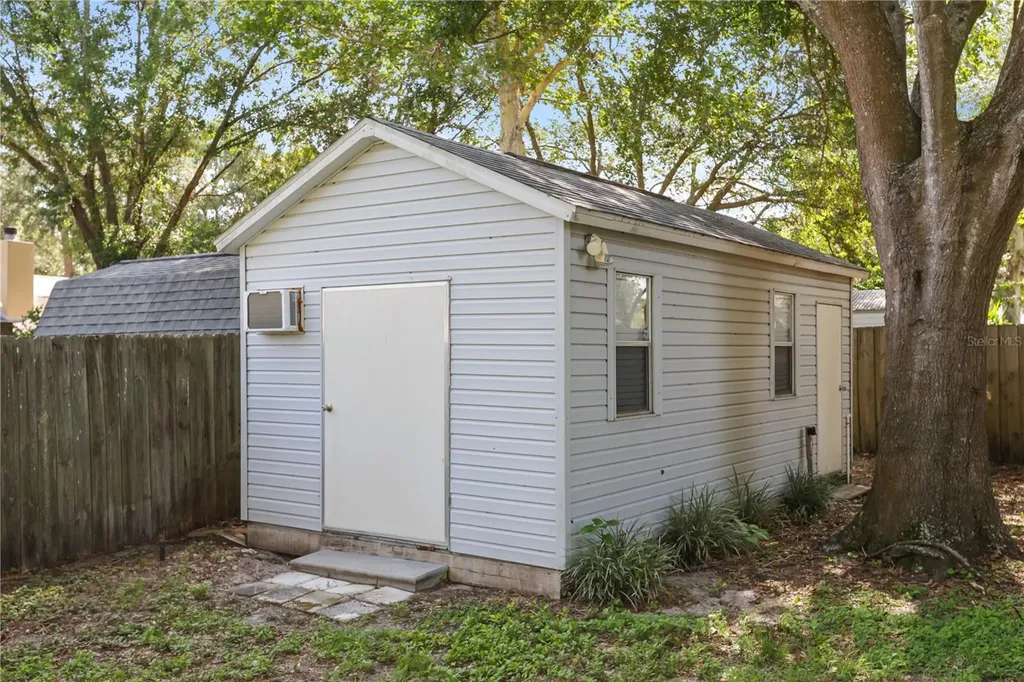 2635 Lake Landing Boulevard Eustis FL 32726