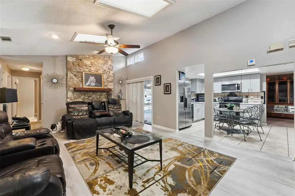 4902 Briar Oaks Circle Orlando FL 32808