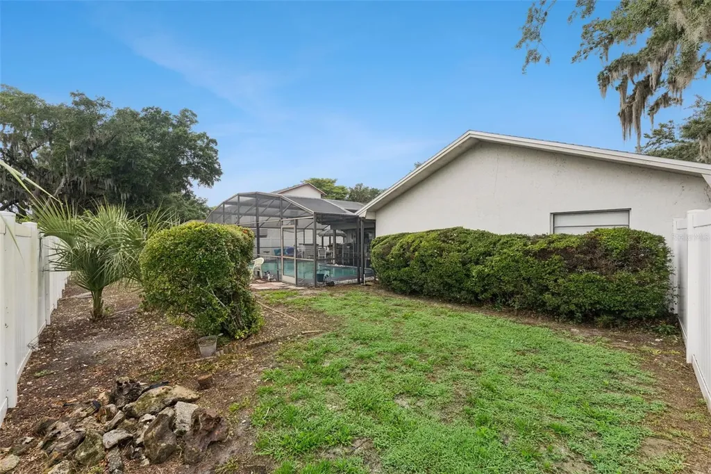 4902 Briar Oaks Circle Orlando FL 32808