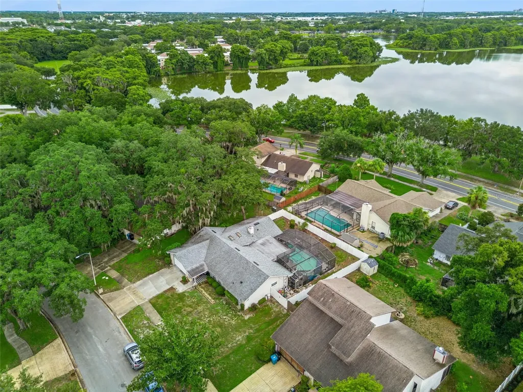4902 Briar Oaks Circle Orlando FL 32808