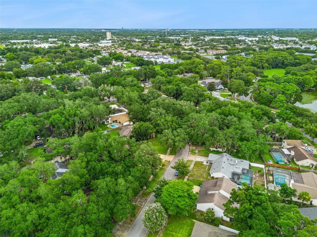 4902 Briar Oaks Circle Orlando FL 32808