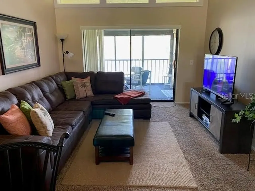 272 Woodlake Wynde Oldsmar FL 34677