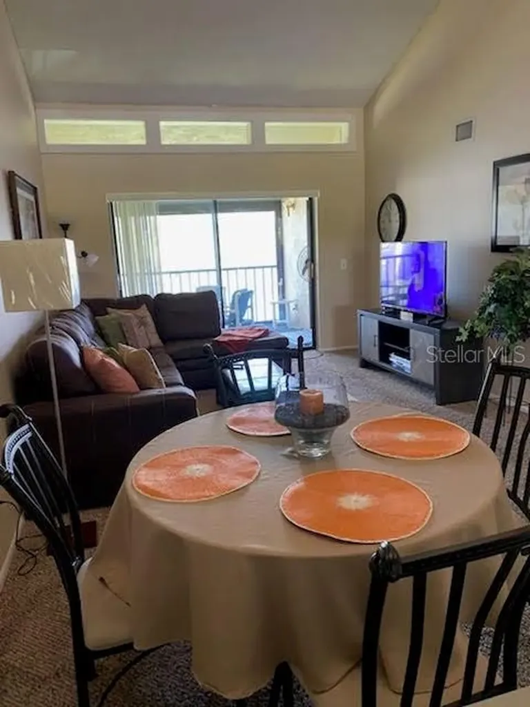 272 Woodlake Wynde Oldsmar FL 34677