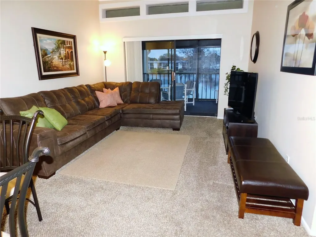 272 Woodlake Wynde Oldsmar FL 34677