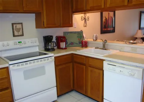 272 Woodlake Wynde Oldsmar FL 34677
