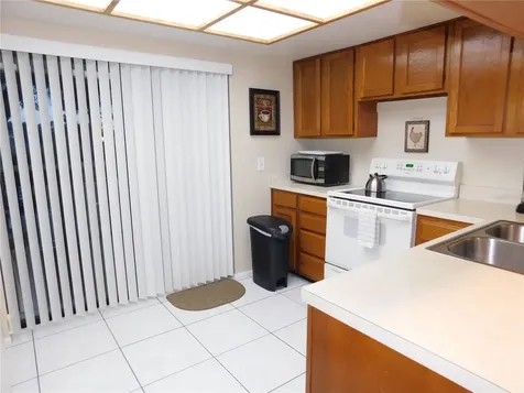 272 Woodlake Wynde Oldsmar FL 34677