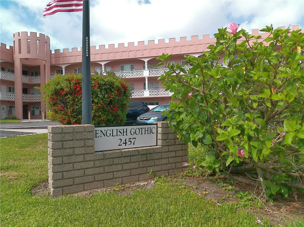 2457 Ecuadorian Way Clearwater FL 33763