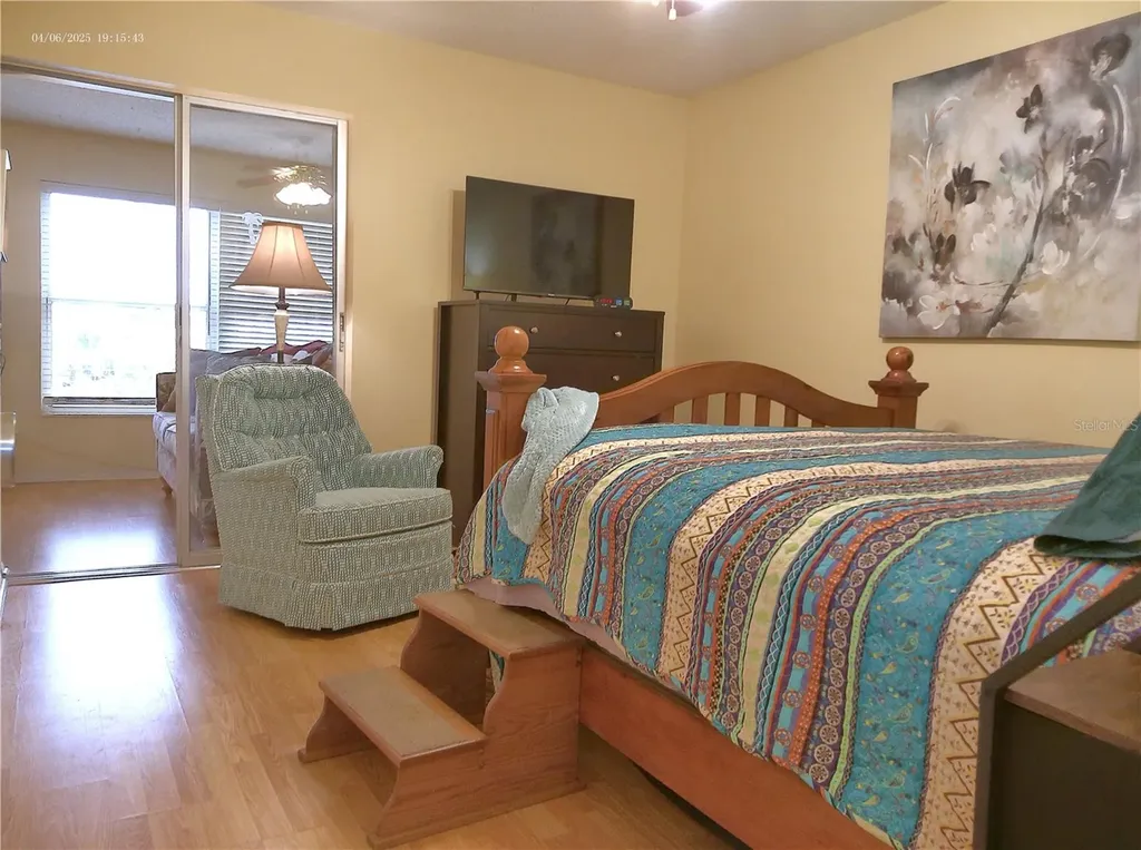 2457 Ecuadorian Way Clearwater FL 33763