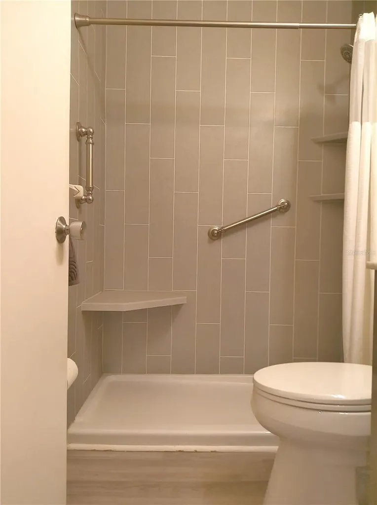 2457 Ecuadorian Way Clearwater FL 33763