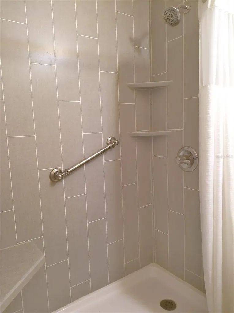 2457 Ecuadorian Way Clearwater FL 33763