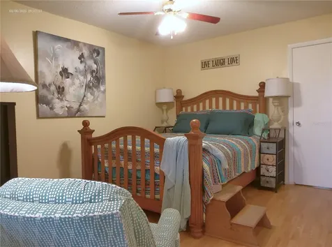 2457 Ecuadorian Way Clearwater FL 33763