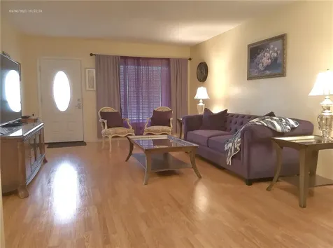 2457 Ecuadorian Way Clearwater FL 33763