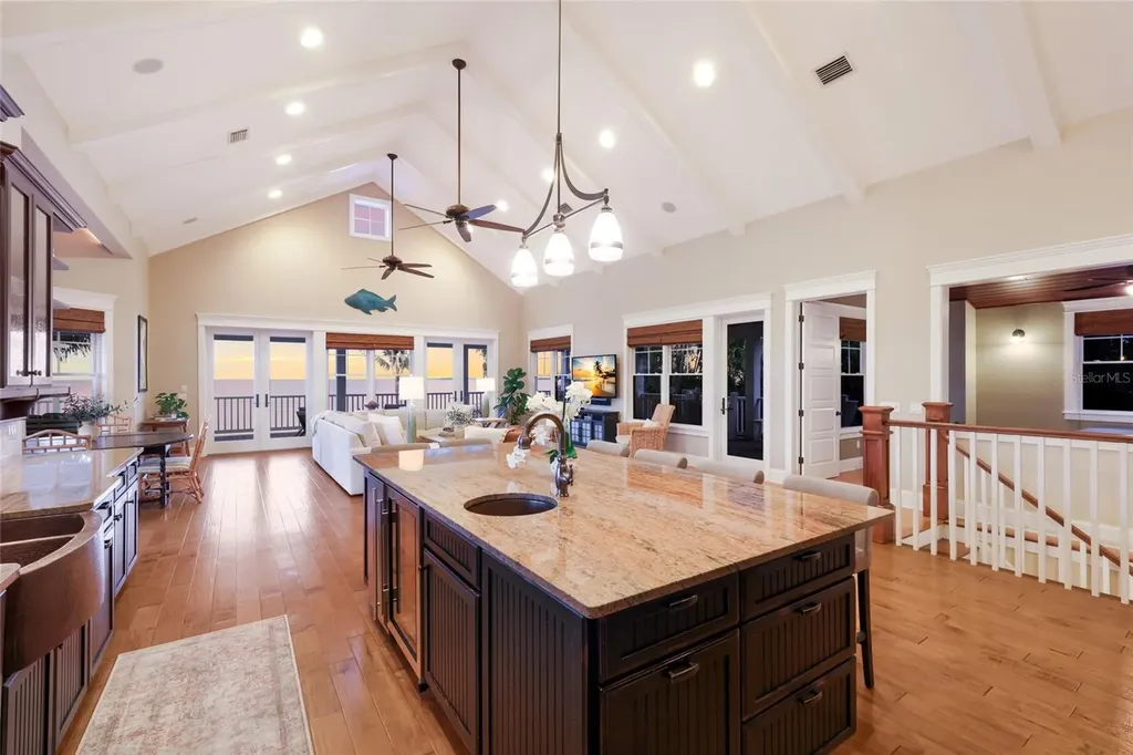 526 56th Street Holmes Beach FL 34217