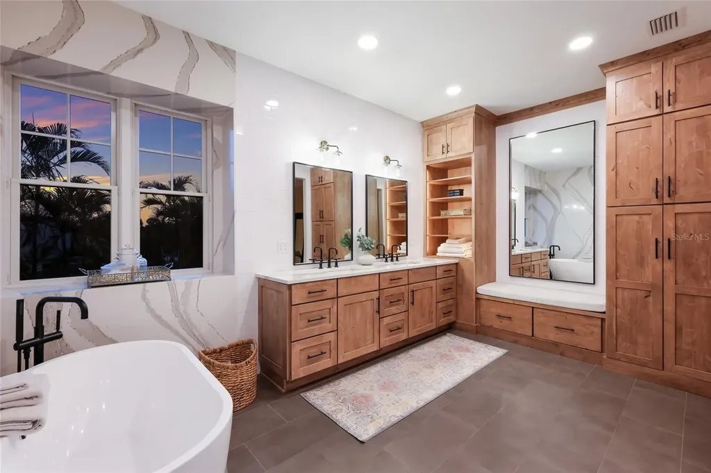 526 56th Street Holmes Beach FL 34217
