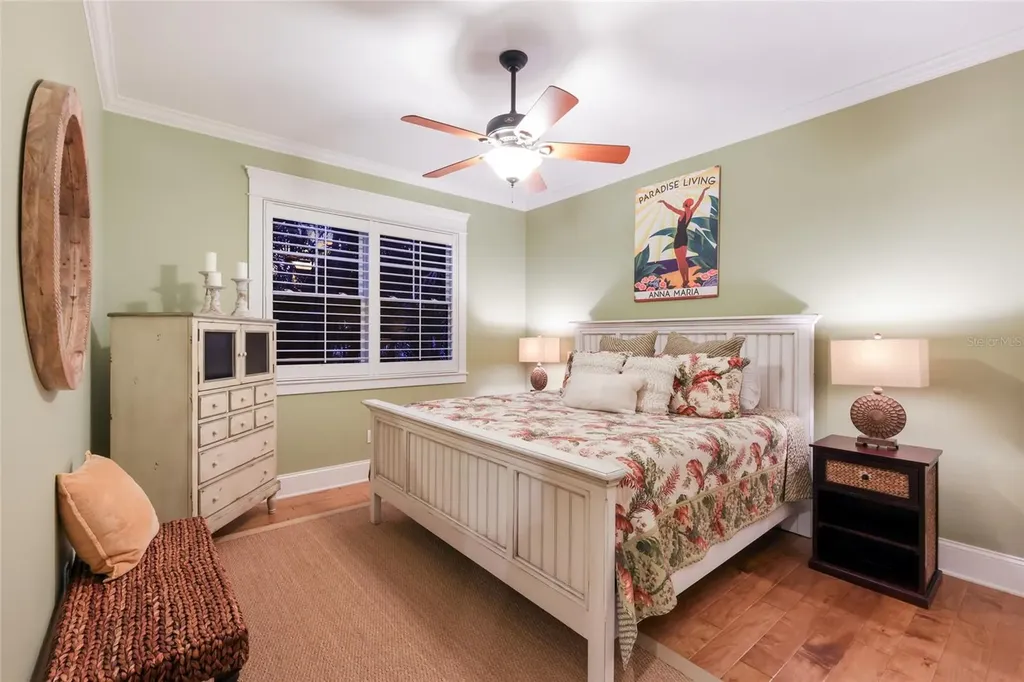 526 56th Street Holmes Beach FL 34217