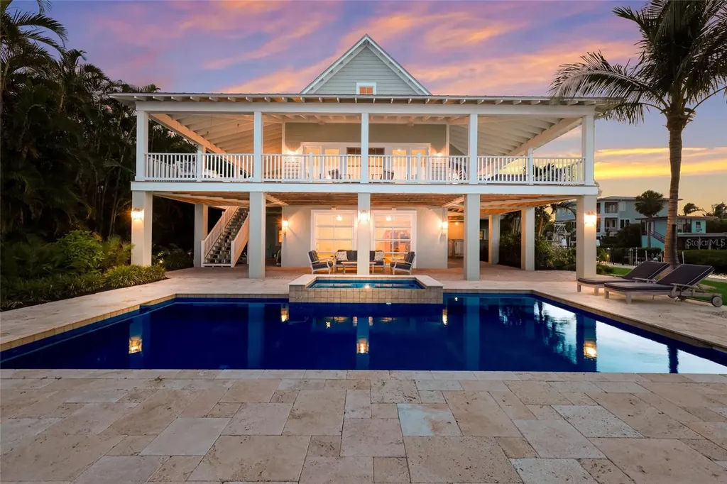 526 56th Street Holmes Beach FL 34217