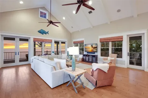 526 56th Street Holmes Beach FL 34217