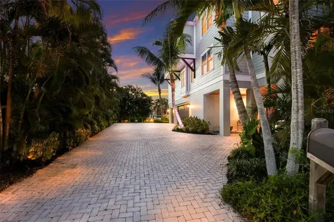 526 56th Street Holmes Beach FL 34217
