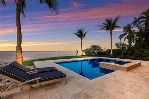 526 56th Street Holmes Beach FL 34217