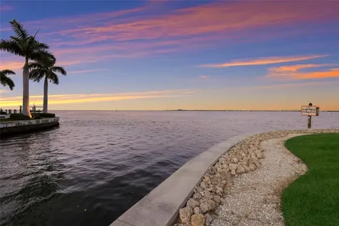 526 56th Street Holmes Beach FL 34217