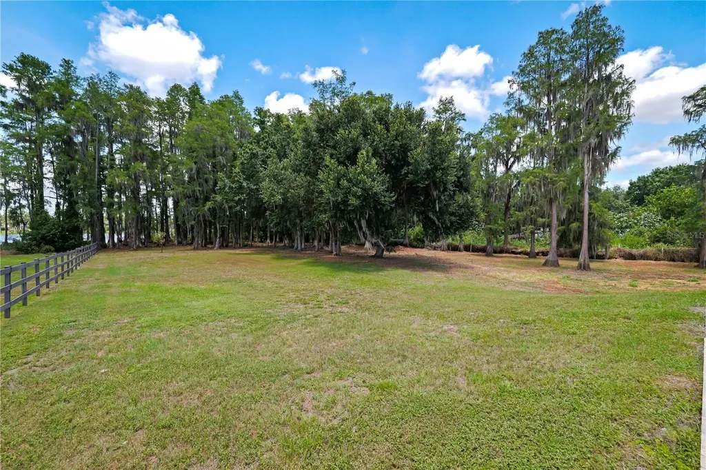 3317 Crenshaw Lake Road Lutz FL 33548