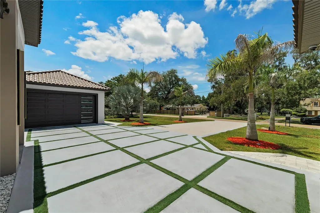 3317 Crenshaw Lake Road Lutz FL 33548