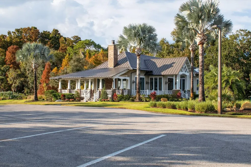 10641 Broadland Pass Thonotosassa FL 33592