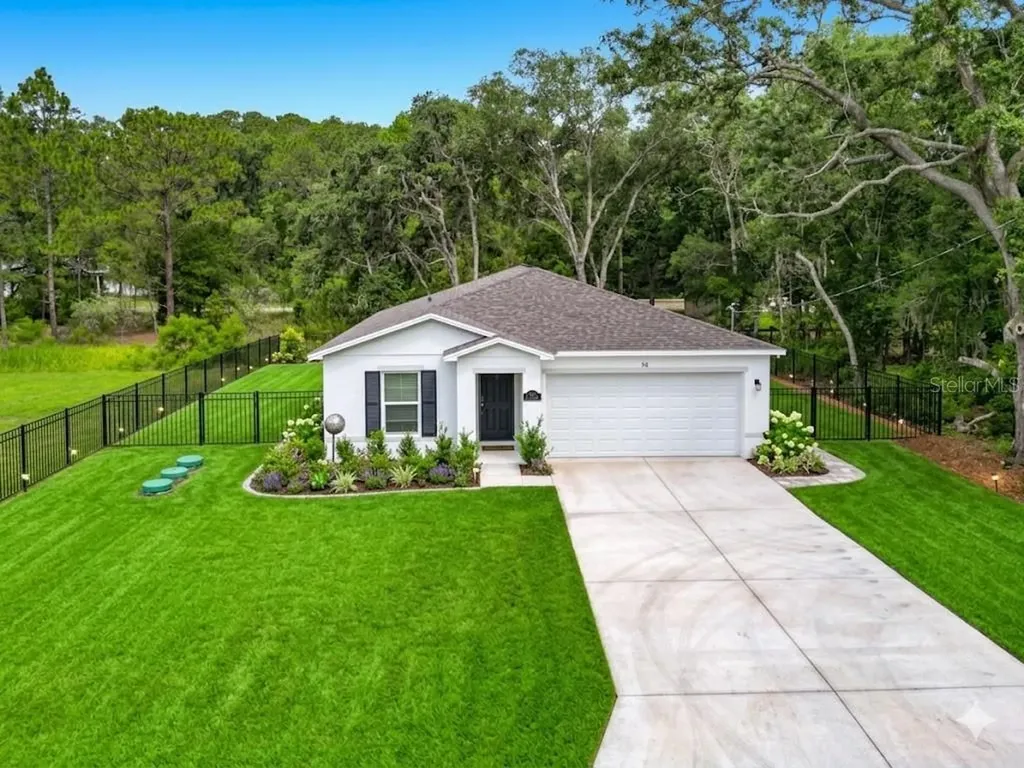 50 Bay Road Ocklawaha FL 32179