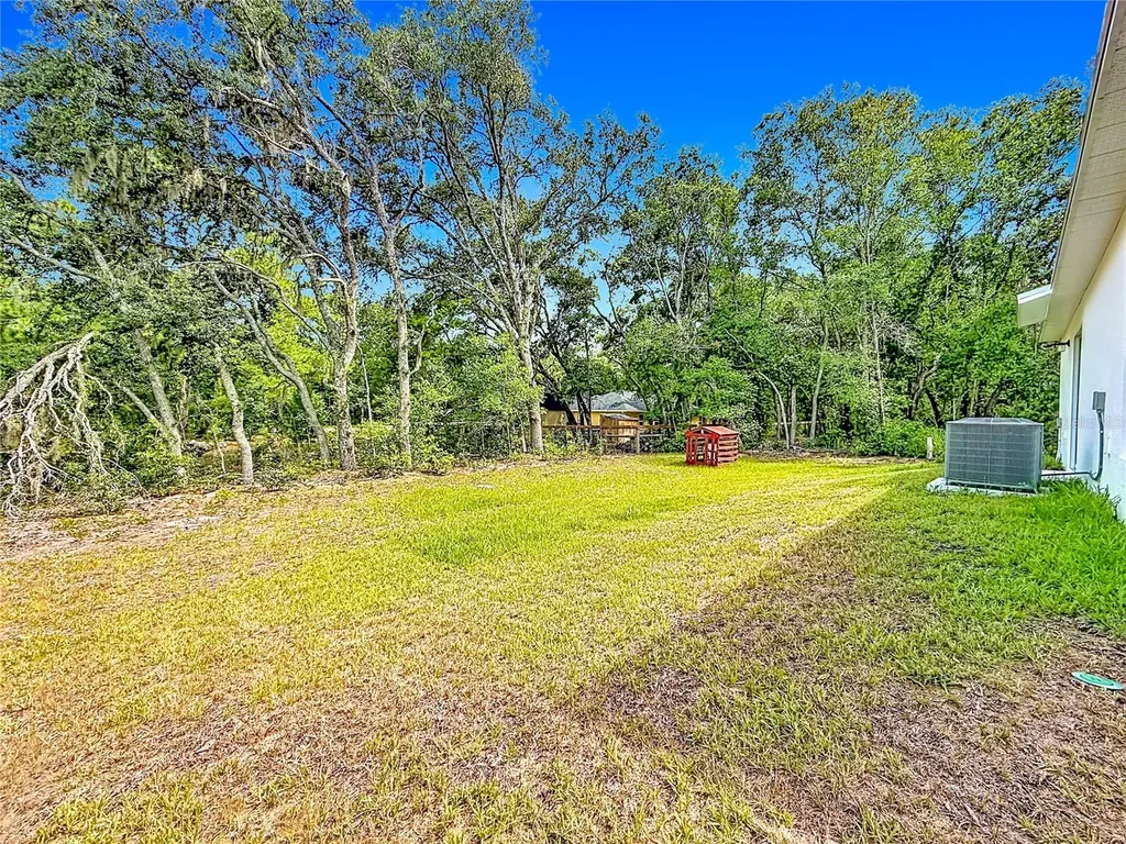 50 Bay Road Ocklawaha FL 32179