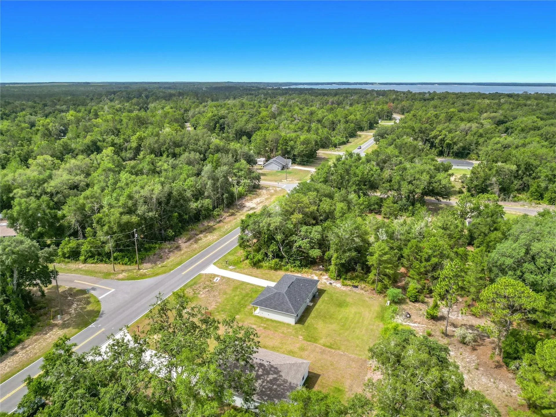 50 Bay Road Ocklawaha FL 32179