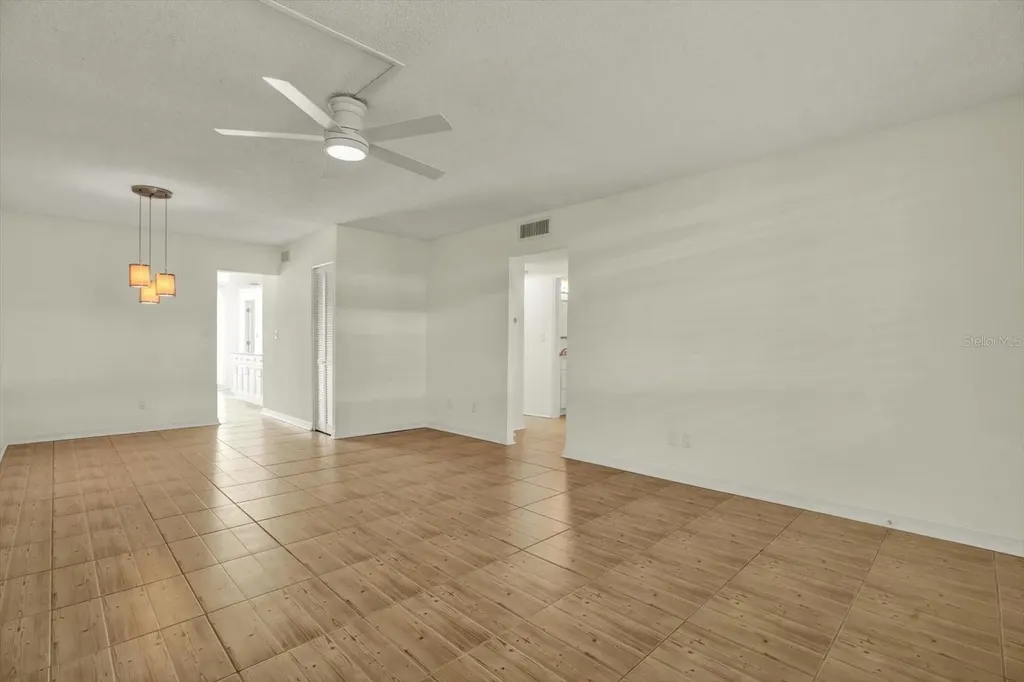 4715 Bay Street NE St Petersburg FL 33703
