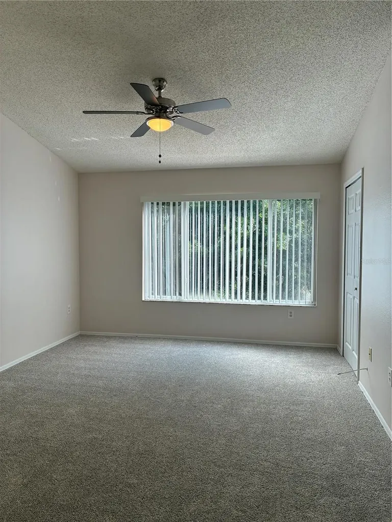 8648 Hunters Key Circle Tampa FL 33647