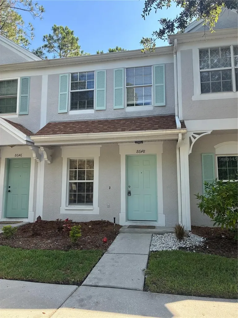 8648 Hunters Key Circle Tampa FL 33647
