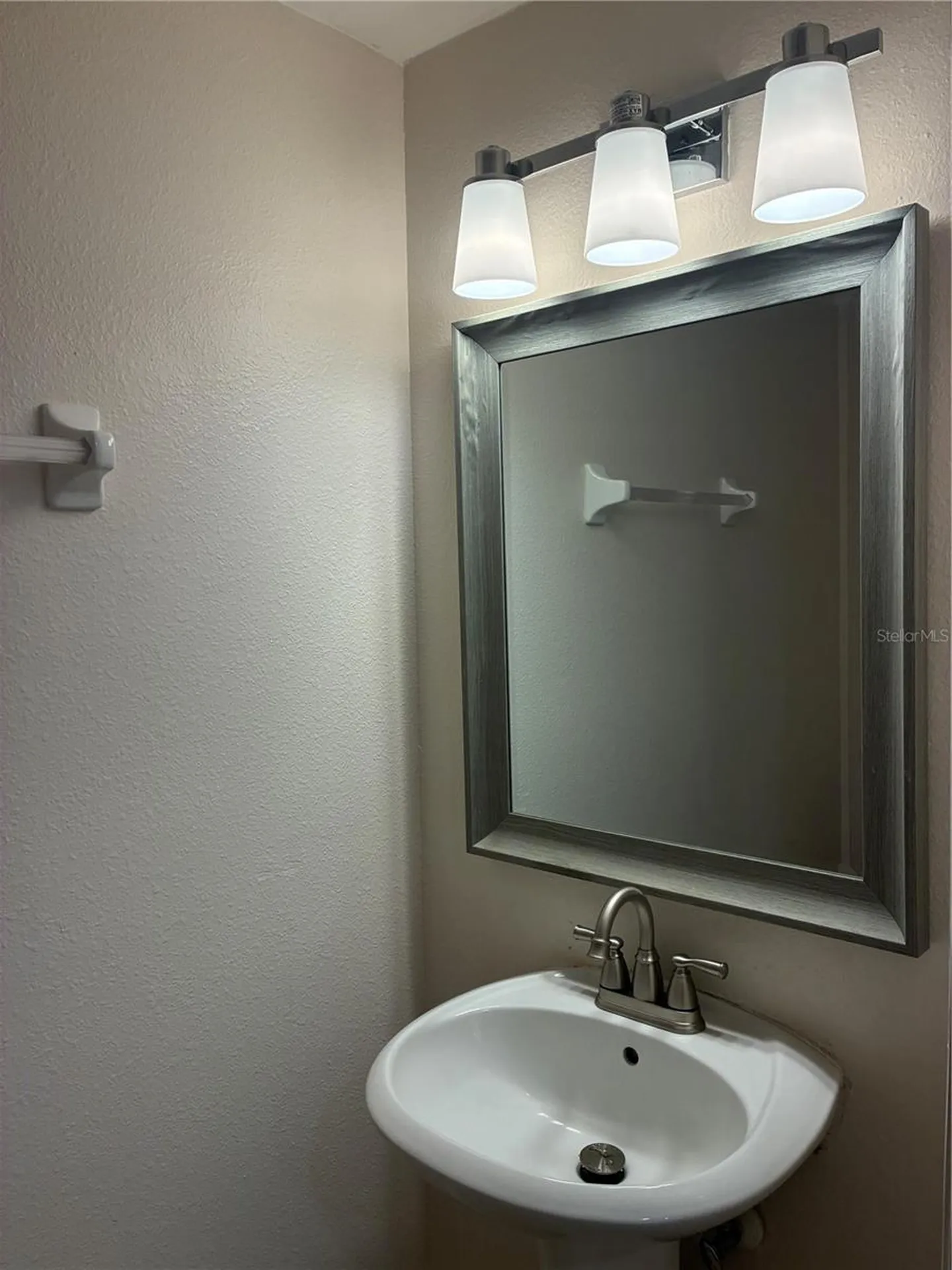 8648 Hunters Key Circle Tampa FL 33647