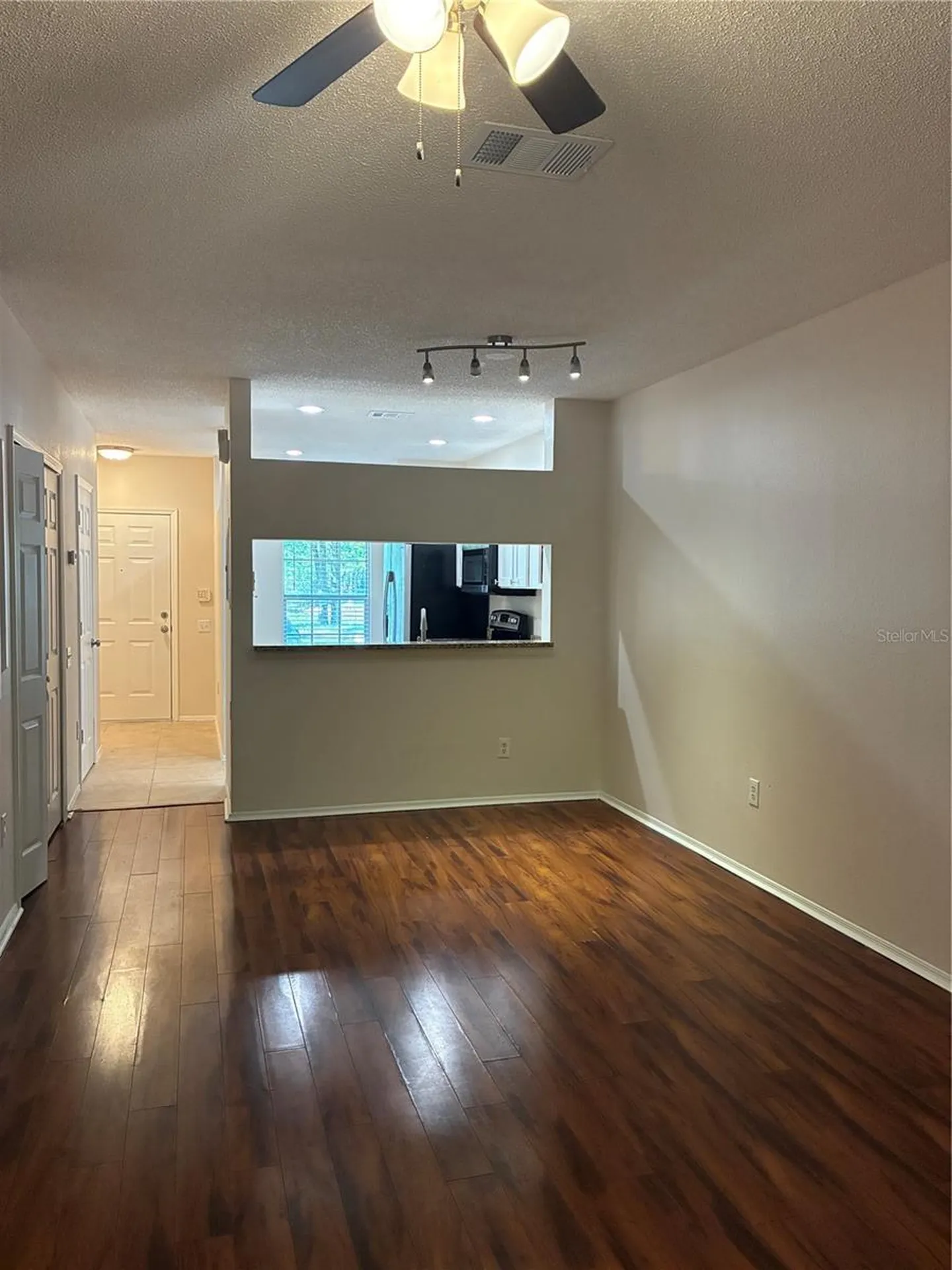 8648 Hunters Key Circle Tampa FL 33647