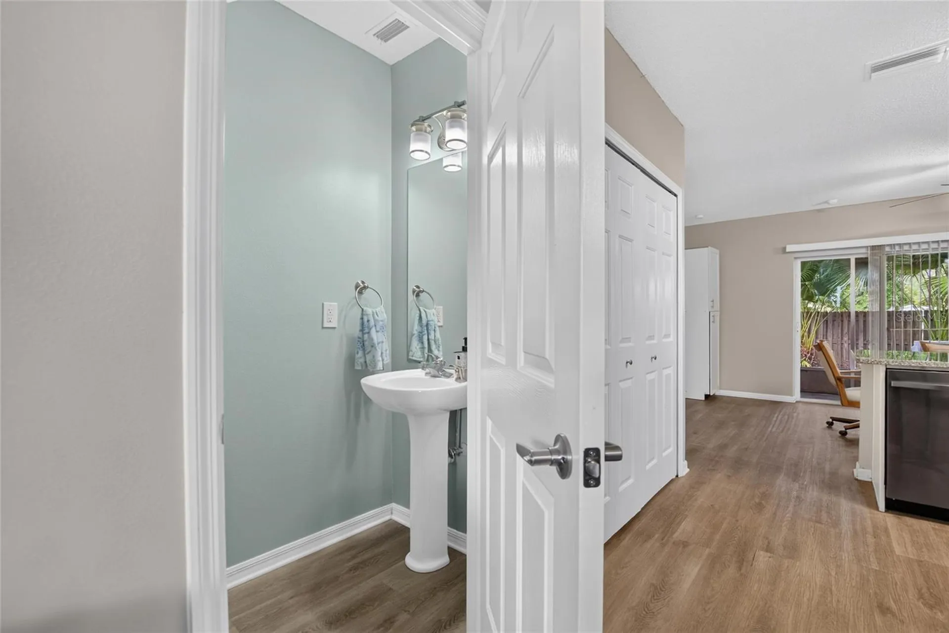 6269 Osprey Lake Circle Riverview FL 33578