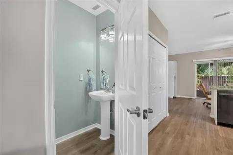 6269 Osprey Lake Circle Riverview FL 33578