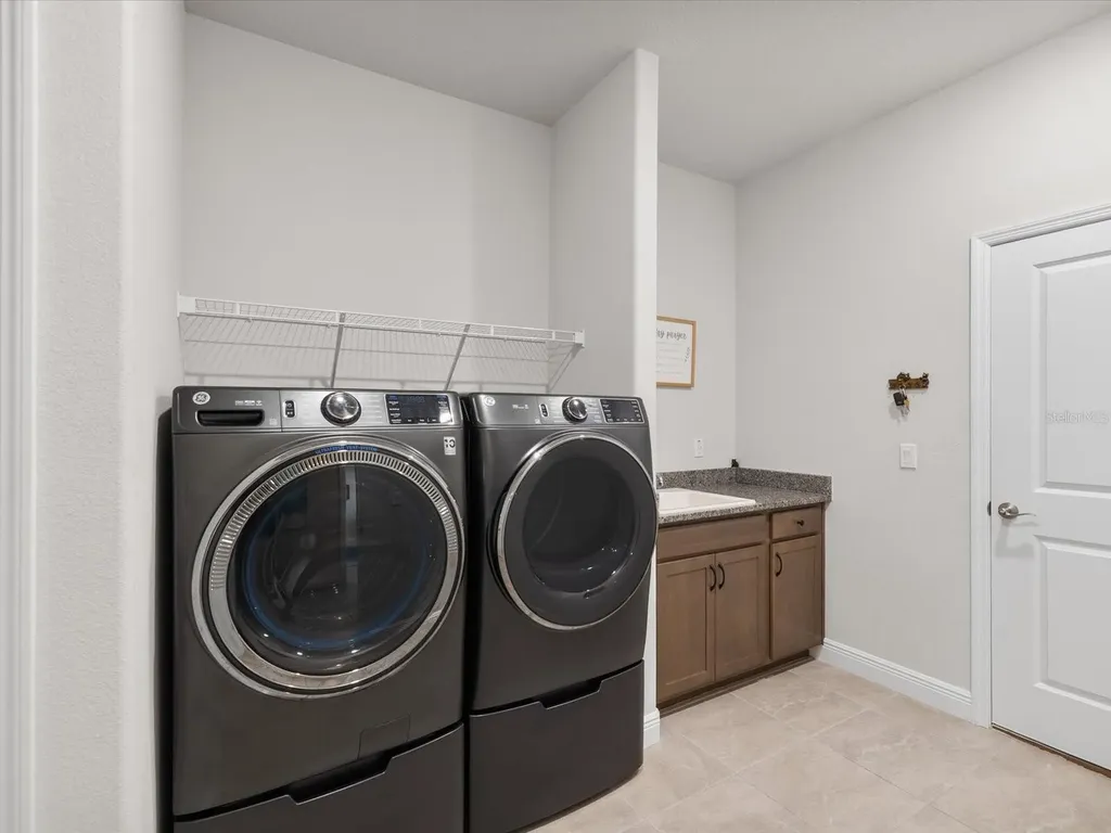9401 Highland Hills Drive Hudson FL 34667