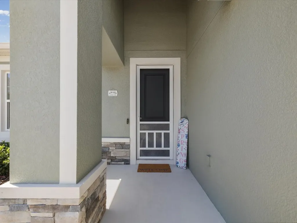 9401 Highland Hills Drive Hudson FL 34667