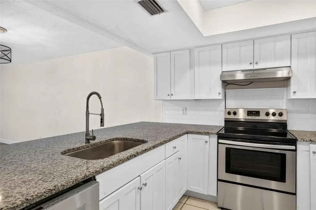 606 S Glen Avenue Tampa FL 33609