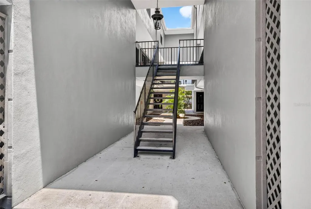 606 S Glen Avenue Tampa FL 33609