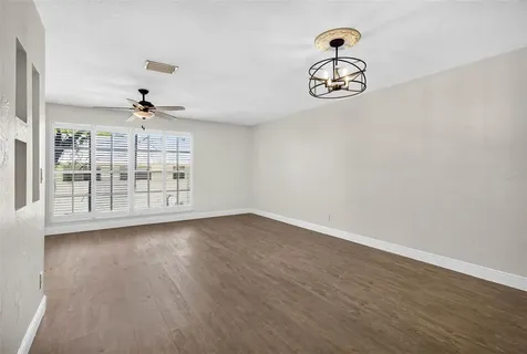 606 S Glen Avenue Tampa FL 33609