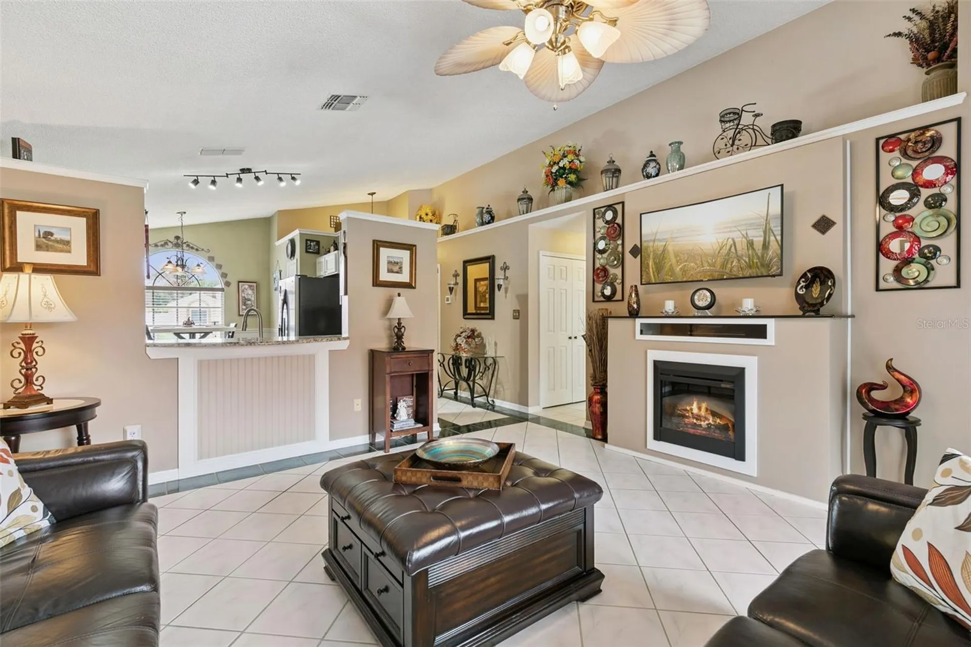 11830 Sindlesham Court Orlando FL 32837