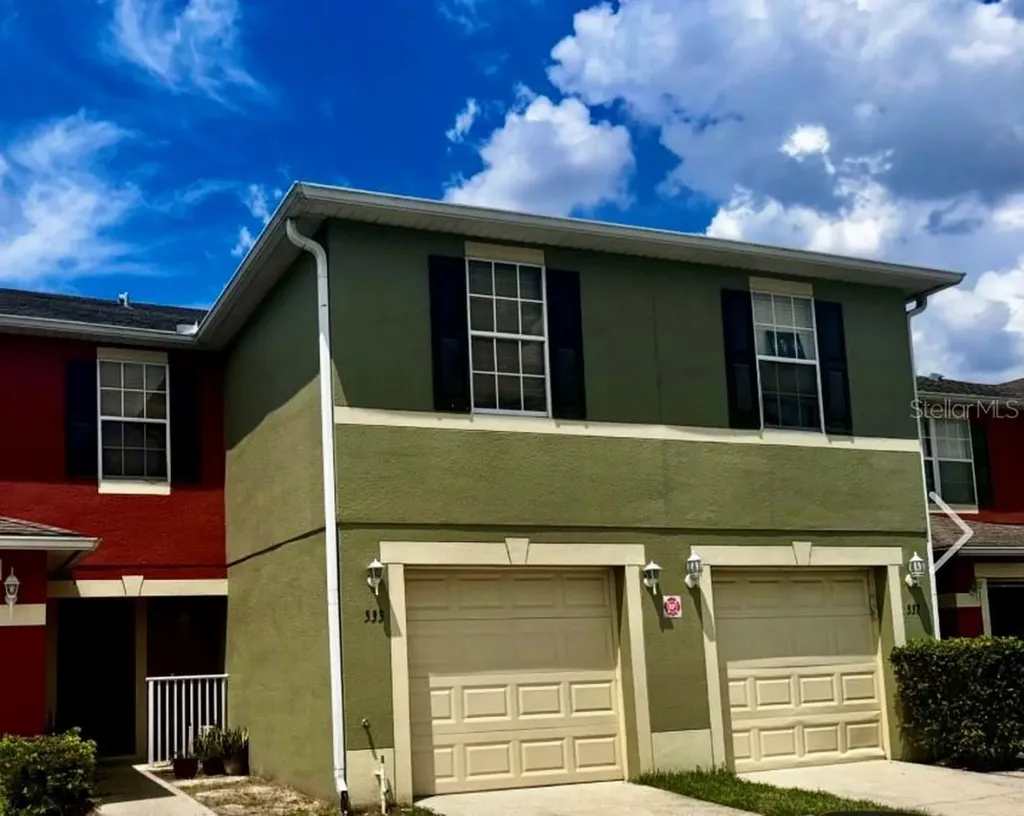 533 Cresting Oak Circle Orlando FL 32824