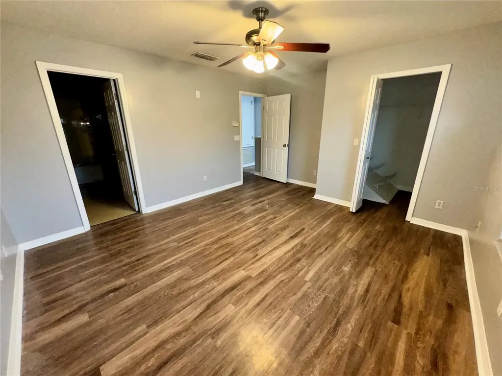 533 Cresting Oak Circle Orlando FL 32824